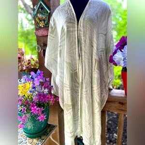Cynthia Rowley Sage & White Soft Linen Mix Tropical Leaf Ruana w Kimono Sleeve